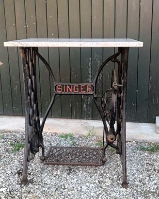Tavolino vintage Singer 
