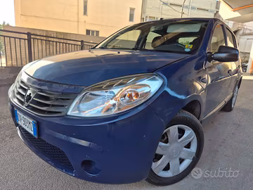 DACIA SANDERO 1.4 GPL TAGLIANDATA DI TUTTO 2010