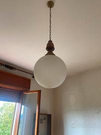 Lampadario vintage anni 70 sferico in vetro