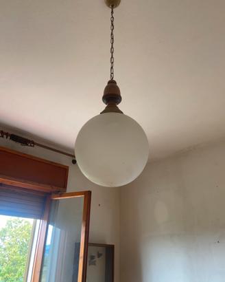 Lampadario vintage anni 70 sferico in vetro