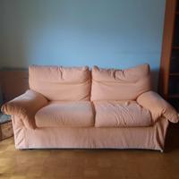 Divano a due posti in tessuto