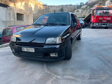 Renault Clio 1.8 16v williams