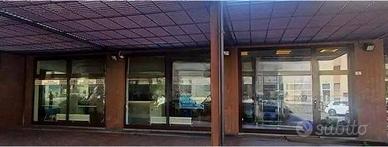 Immobile in asta di 348 m² con 1 locale e box auto
