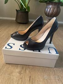 Guess decoltè nere spuntate n.37