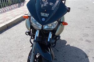 Moto Yamaha TDM 900