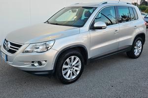 Volkswagen Tiguan 2.0 TDI DPF 4MOTION tiptronic Sp