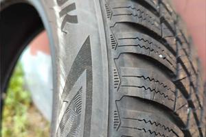 gomme 185/65R15 