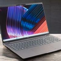 HP ZBook Studio G11 ULTRA 7  RTX4070  32GB 1TB SSD