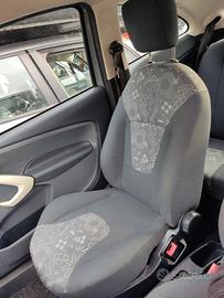 Sedile anteriore dx FORD KA del 2009
