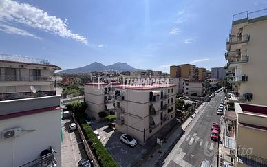 AMPIA SOLUZIONE DI 150 MQ CON DOPPIO INGRESSO E BA