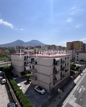 AMPIA SOLUZIONE DI 150 MQ CON DOPPIO INGRESSO E BA