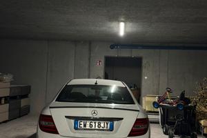 Mercedes benz c204