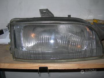Fanale anteriore destro Fiat punto
