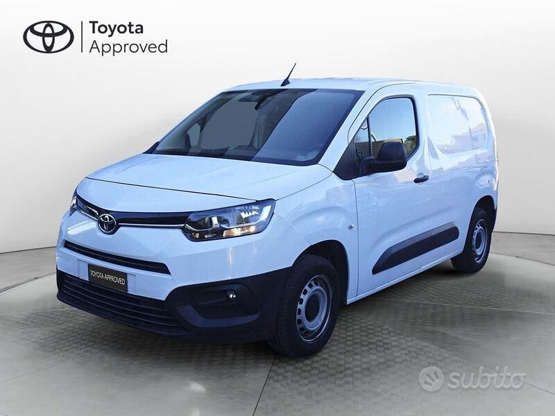 TOYOTA Proace City