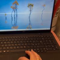 2x Fujitsu Lifebook+1x Lenovo V15