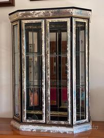 Vetrina espositiva