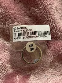 Anello argento con zircone