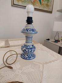 Lampada alta in ceramica dipinta blu artigianato