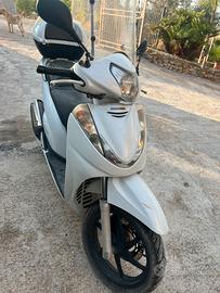 Sh 300
