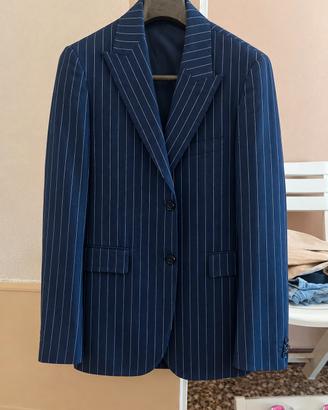 abito elegante uomo