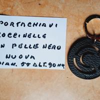 Portachiavi Coccinelle C-Me in pelle martellata ne