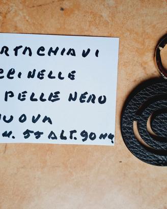 Portachiavi Coccinelle C-Me in pelle martellata ne