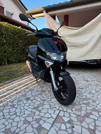 Gilera Runner 125 4t con 200