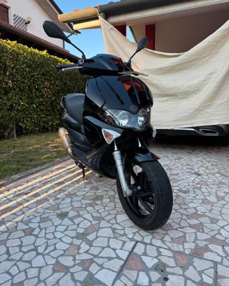 Gilera Runner 125 4t con 200