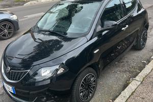 Lancia Y GOLD EDITION