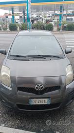 Toyota Yaris 1300 benzina 04/2010