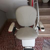 Montascale elettrico per anziani e disabili