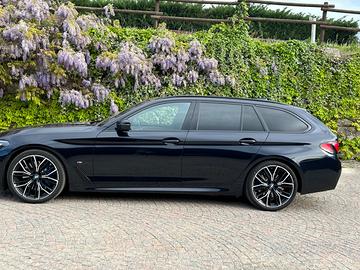 BMW Serie 5(G30/31/F90) - 2023
