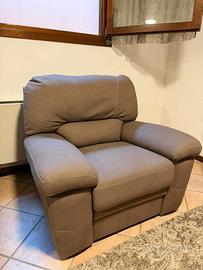 Poltrona Relax Reclinabile – Come Nuova! 🛋️