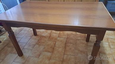 Tavolo in legno