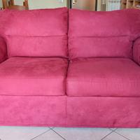 Divano due posti rosso di Poltrone Sofà.