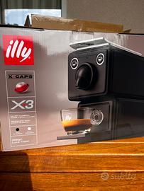 Macchina caffe Illy Xcaps scatola mai aperta