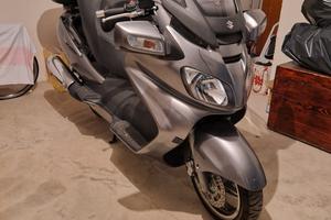 Suzuki Burgman 650 EXECUTIVE