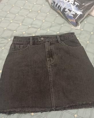 Gonna corta a vita alta in denim nero