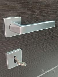Maniglie per porte interne.