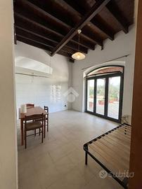 MONOLOCALE A CAGLIARI
