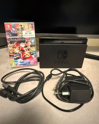 Nintendo Switch senza Joy-Con + Mario Kart 8