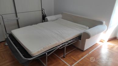 DIVANO LETTO 