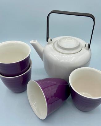 Teiera e 4 tazze thun