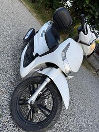 Peugeot Tweet 125