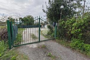 CASA SEMINDIPENDENTE A SANTI COSMA E DAMIANO