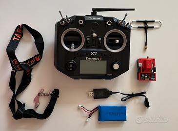FrSky Taranis Q X7 + Modulo R9M + Batteria