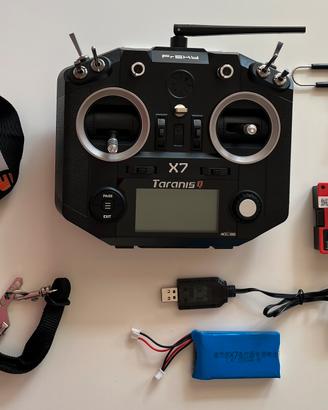 FrSky Taranis Q X7 + Modulo R9M + Batteria