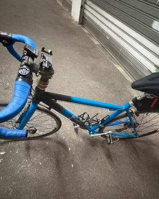 Bici da corsa con ruote 700
