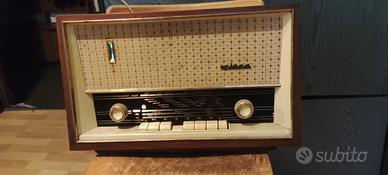 Radio a valvole polacca, antica, Goplana 3211