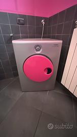 Lavatrice Indesit Moon Silver/Rosa – Design Unico